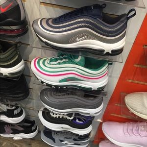 Meet your Posher, Jade